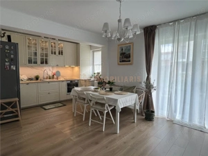 Apartament 2 camere si curte proprie