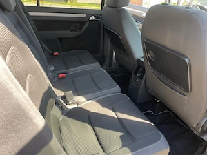 VW Touran 2.0 TDI 2010 | Euro 4 | 273.000 km | Aproape Full | Cauciucuri Noi | Stare Impecabilă - imagine 5