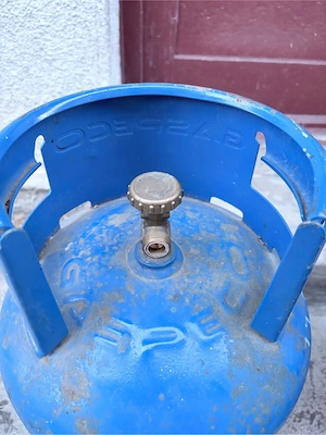 Butelie gaz, 11kg ( GPL ), folosită, în stare bună de funcționare.