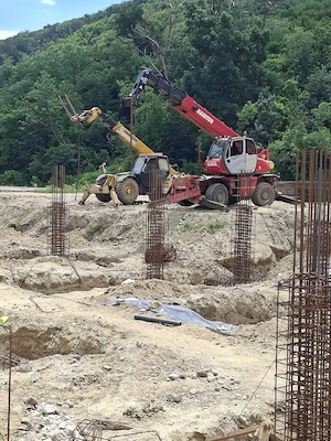 Firmă de construcții angajeaza operator manitou. 