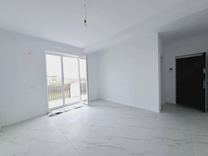 Apartament cu bucatarie inchisa in Braytim, la etajul 2.  - imagine 3