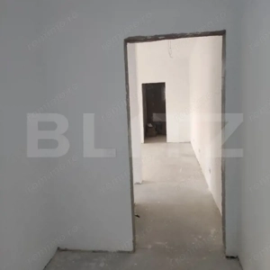 Apartament tip spațiu comercial cu terasă, 64 mp – zona Hlincea - imagine 6