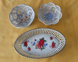 Obiecte portelan fin model floral vintage, handmade