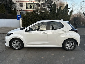 Toyota Yaris Hibrid 2022 - unic propietar  - imagine 8
