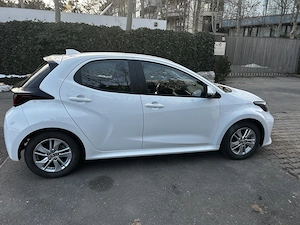 Toyota Yaris Hibrid 2022 - unic propietar  - imagine 4