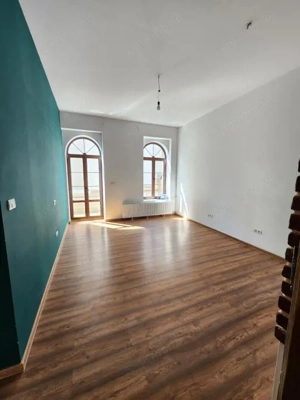 Comision zero! Închiriez imobil în Piața Unirii - imagine 11