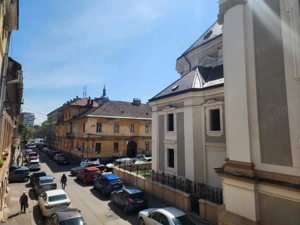 Comision zero! Închiriez imobil în Piața Unirii - imagine 4