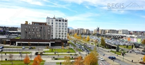 Studio modern Kasper Coresi cu loc de parcare si boxa