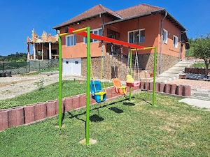 Inchiriez casa Mihaesti