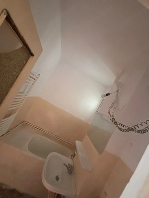 Vând apartament 3 camere  - imagine 4