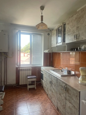 Vand apartament , 2 camere , semidecomandat , etaj 4 , Splaiul C. Brediceanu - imagine 5