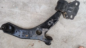 Braț suspensie dreapta Mazda 3 2011 - imagine 3