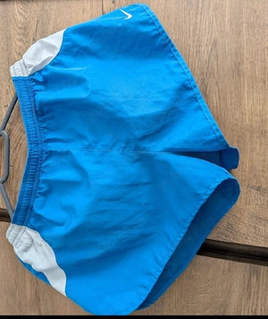Pantaloni scurți sport Nike mărimea M 