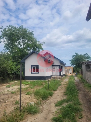 Casa de Vanzare Lumina Finisata la Cheie, Aproape de Centru - imagine 2