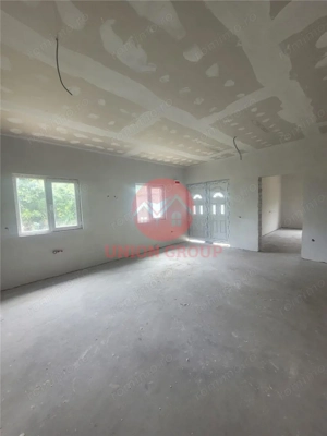 Casa de Vanzare Lumina Finisata la Cheie, Aproape de Centru - imagine 5