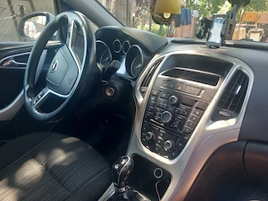 Vând opel astra j sport tureg [ break] 2012 . 1.3 tdi in stare foarte buna  - imagine 5