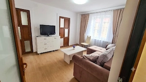 Închiriez apartament cu doua camere în Petroșani 