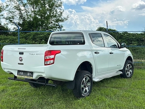Fiat full back  Mitsubishi l200 identic 120.000 km 