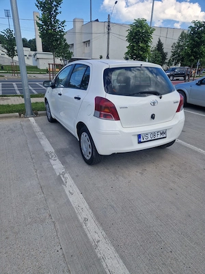 Vând Toyota Yaris 2009 - imagine 5