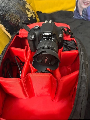 se vinde aparat canon