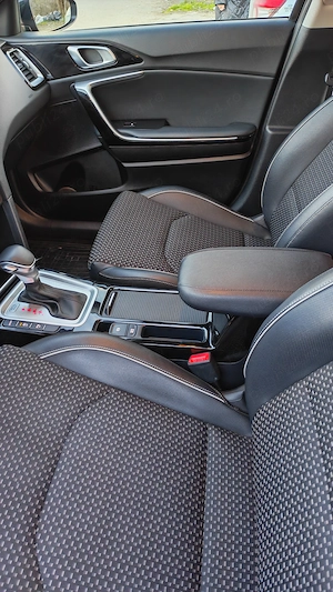 Vând KIA XCeed automată 33500 km  - imagine 8