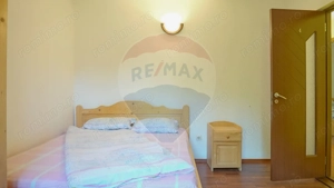 Casă de vacanță cu 9 camere de vânzare Moieciu de Jos - imagine 10