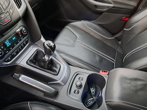 Ford Focus Turnier 1.6 Turbo 182 cai St.Champions - imagine 16
