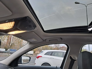 BMW 330i Luxury Line - imagine 11