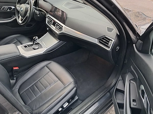 BMW 330i Luxury Line - imagine 10
