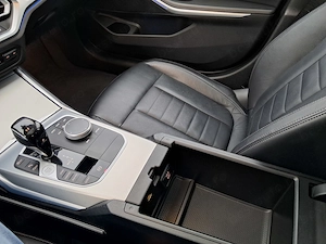 BMW 330i Luxury Line - imagine 15