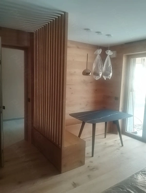 Montaj Structuri din fier, lemn sau mobilier 