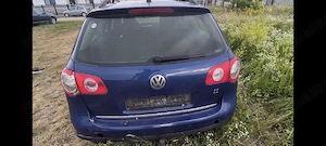 dezmembrez Passat b6  - imagine 2