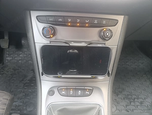 Opel Astra Sports Tourer - imagine 9