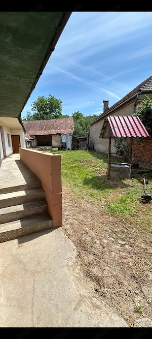 Casă curte si grădină loc Persani - imagine 3