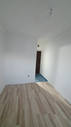 Garsonieră de vânzare sau închiriere - imagine 2
