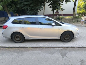 Vând Opel Astra J Sports Tourer, 1.4 benzină, 101 CP, cu instalație GPL omologată - imagine 7