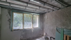 Apartament 4 camere. Etaj 1. Cu parcare. Aleea Dolina - imagine 3