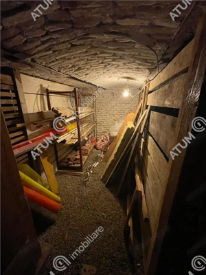 Apartament 2 camere balcon garaj curte libera zona ultracentrala Sibiu - imagine 20