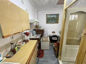Apartament 2 camere balcon garaj curte libera zona ultracentrala Sibiu - imagine 16