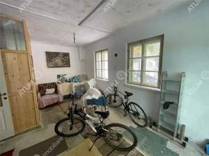 Apartament 2 camere balcon garaj curte libera zona ultracentrala Sibiu - imagine 17