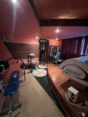 vand apartament 2 camere zona Bulevardul Revolutiei, etaj 4 - imagine 3