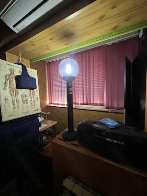 vand apartament 2 camere zona Bulevardul Revolutiei, etaj 4