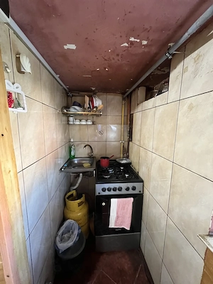 vand apartament 2 camere zona Bulevardul Revolutiei, etaj 4 - imagine 7