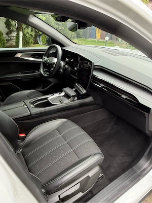 Renault Austral 1.2 Hybrid E-Tech Techno  - imagine 8