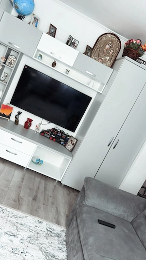 Apartament 2 dormitoare,1 sufragerie,baie,bucătărie  - imagine 4