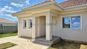 DUPLEX PE PARTER, 4 CAMERE, IN MOSNITA NOUA   ZONA MALL