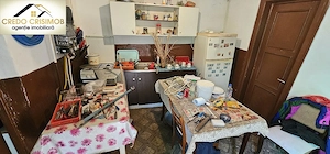 Vand casa cu garaj in Resita - imagine 2