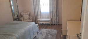 Opulenta si confort intr-un apartament cu 3 camere in cartier Aeroport - imagine 3