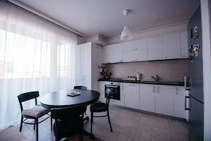 Proprietar inchiriez apartament cu 2 camere IRIS - imagine 2