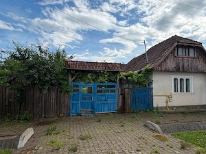 Casă cu 18 arii teren